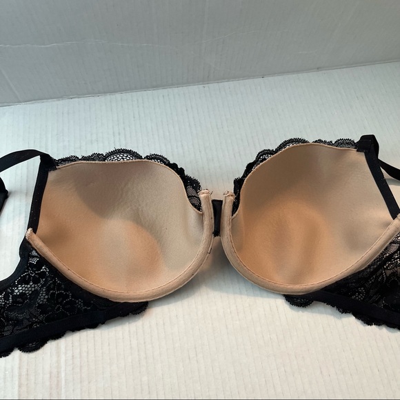 Victoria’s Secret Bra Angels IPEX Black Lace Demi Bra Sz 38D GUC - Picture 8 of 13